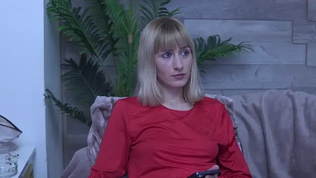 SiennaShapiro online show from June 2026 01:37:01 PM