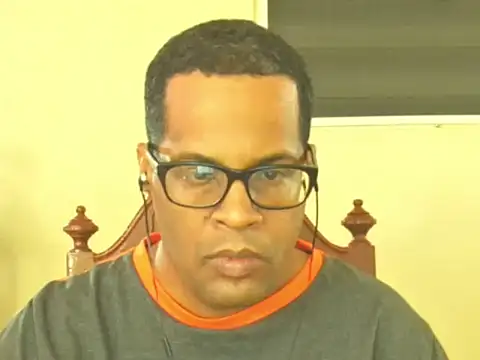 thesugar32 online show from November 2025 01:44:02 PM