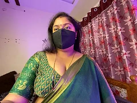 Snapshot of Love_4Sex chatting on March 2026 05:24:01 AM Love 4Sex online show from March 2026 05:24:01 AM