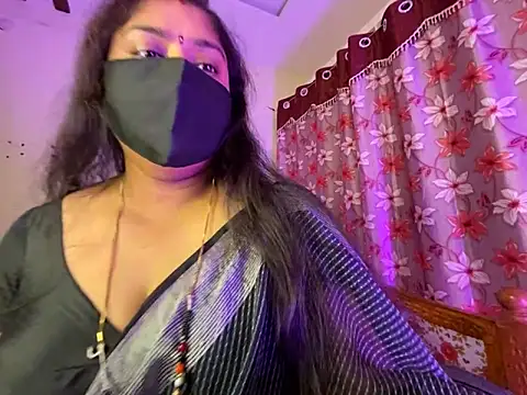 Snapshot of Love_4Sex chatting on March 2026 05:24:02 AM Love 4Sex online show from March 2026 05:24:02 AM