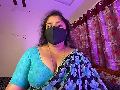 Snapshot of Love_4Sex chatting on April 2026 06:11:01 AM Love 4Sex online show from April 2026 06:11:01 AM