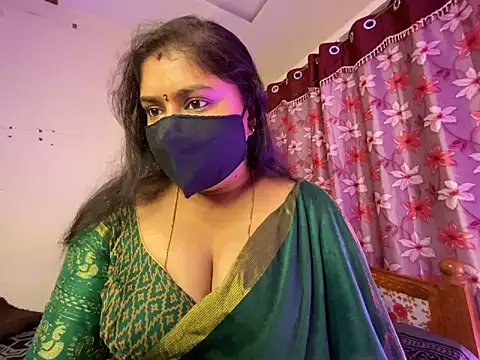 Snapshot of Love_4Sex chatting on April 2026 05:51:02 AM Love 4Sex online show from April 2026 05:51:02 AM