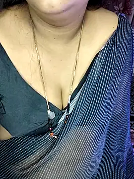 Snapshot of Love_4Sex chatting on April 2026 07:45:01 AM Love 4Sex online show from April 2026 07:45:01 AM