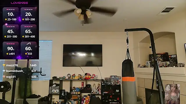 Snapshot of Blondiewithanass chatting on November 2025 12:20:02 AM Blondiewithanass online show from November 2025 12:20:02 AM