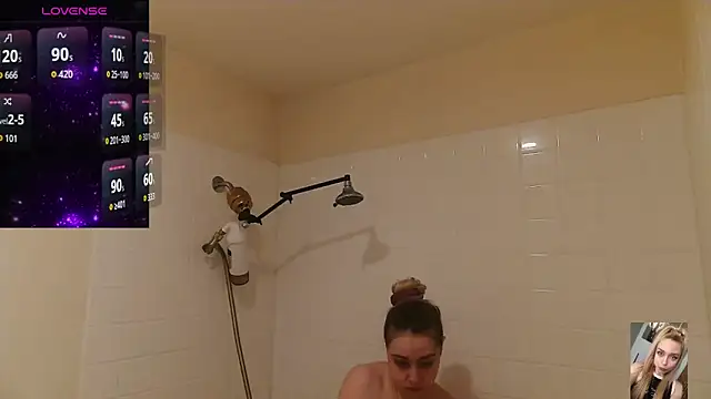 Snapshot of Blondiewithanass chatting on November 2025 12:10:02 AM Blondiewithanass online show from November 2025 12:10:02 AM