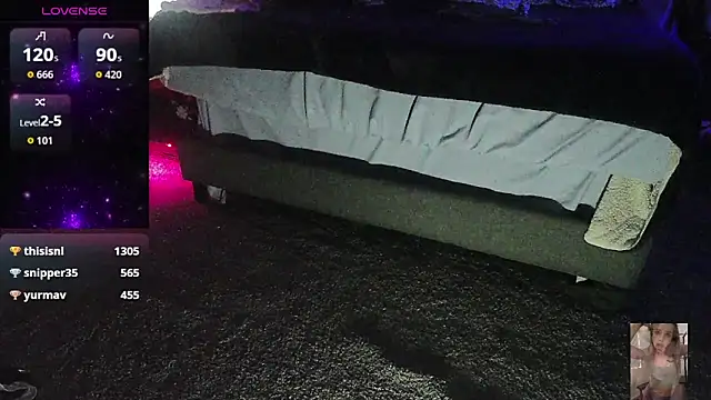 Snapshot of Blondiewithanass chatting on November 2025 01:25:02 PM Blondiewithanass online show from November 2025 01:25:02 PM