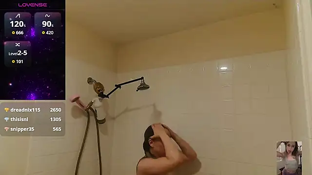 Snapshot of Blondiewithanass chatting on December 2025 12:31:02 AM Blondiewithanass online show from December 2025 12:31:02 AM