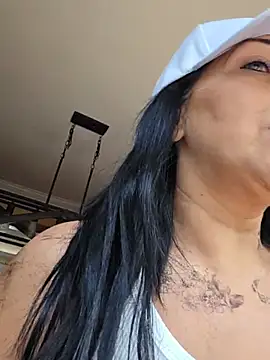 LittleMissEeve online show from June 2026 04:33:01 PM
