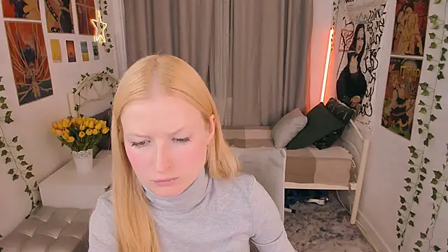 Snapshot of Laly_Peach chatting on October 2025 04:38:02 PM Laly Peach online show from October 2025 04:38:02 PM