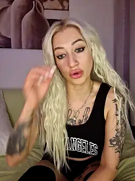Snapshot of Fuck-Gina chatting on January 2025 06:50:01 PM Fuck-Gina online show from January 2025 06:50:01 PM