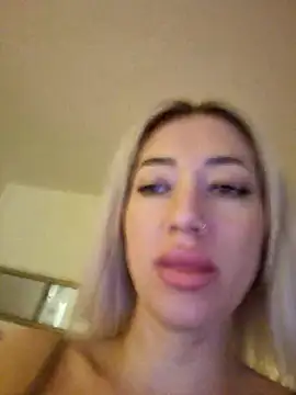Snapshot of Fuck-Gina chatting on March 2025 12:47:01 AM Fuck-Gina online show from March 2025 12:47:01 AM