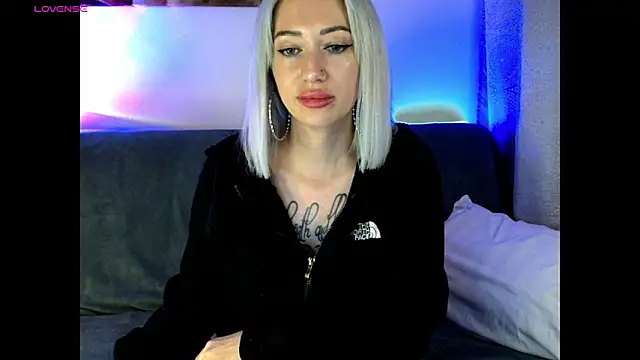 Snapshot of Fuck-Gina chatting on September 2025 11:15:01 PM Fuck-Gina online show from September 2025 11:15:01 PM