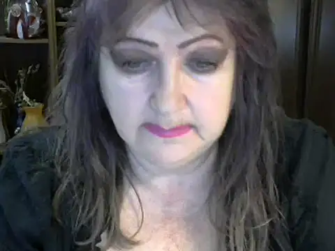 Snapshot of ElenaZed chatting on December 2024 06:32:01 AM ElenaZed online show from December 2024 06:32:01 AM