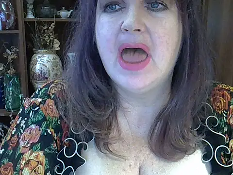 Snapshot of ElenaZed chatting on February 2025 08:13:02 AM ElenaZed online show from February 2025 08:13:02 AM