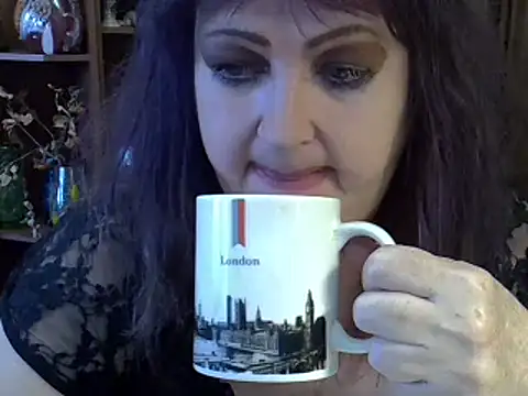 Snapshot of ElenaZed chatting on February 2025 07:37:01 AM ElenaZed online show from February 2025 07:37:01 AM