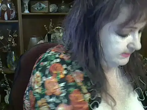 Snapshot of ElenaZed chatting on March 2025 05:43:02 PM ElenaZed online show from March 2025 05:43:02 PM