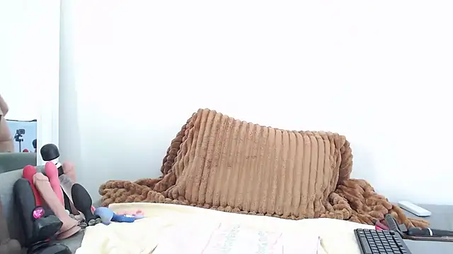 Snapshot of nicole_98 chatting on December 2025 09:03:01 AM nicole 98 online show from December 2025 09:03:01 AM