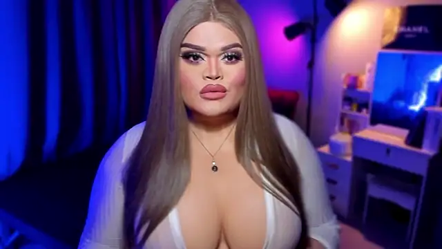 KarolinaThompson online show from December 2024 10:06:01 PM