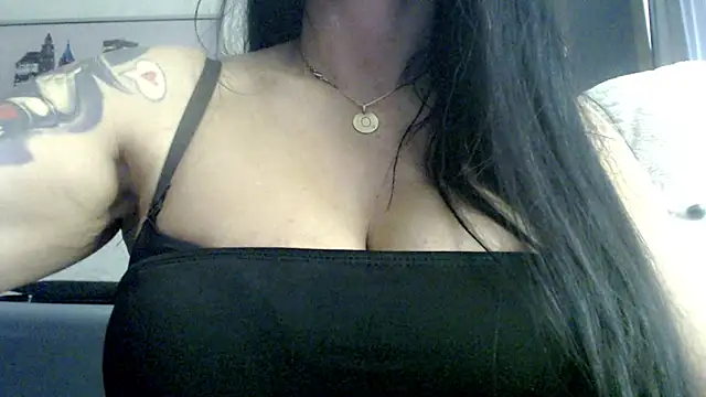 stormylana online show from October 2025 05:30:02 AM