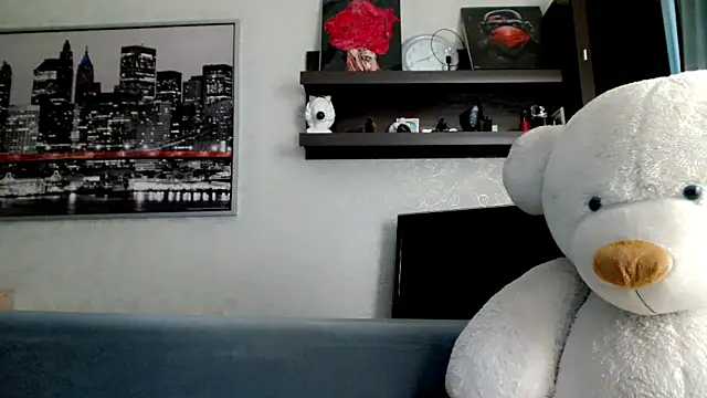 stormylana online show from June 2026 01:17:02 AM