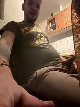 AlexandruUK online show from January 2026 05:44:01 AM
