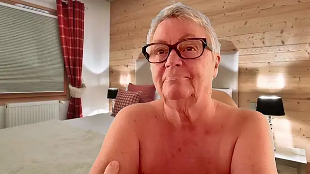 GrannyChrissy68 online show from March 2026 02:29:01 PM