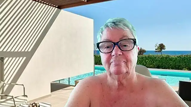 GrannyChrissy68 online show from June 2026 02:48:02 PM