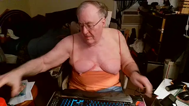 Toastir online show from February 2026 09:44:01 PM