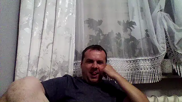 Snapshot of grzes19763 chatting on June 2026 08:02:01 PM grzes19763 online show from June 2026 08:02:01 PM