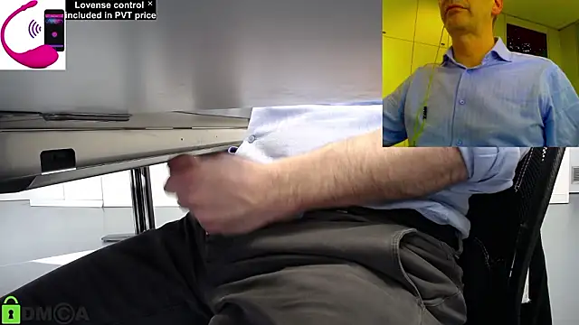 Snapshot of pliko chatting on March 2026 03:06:01 PM pliko online show from March 2026 03:06:01 PM