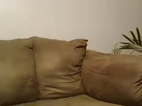 Snapshot of beautylovess chatting on February 2025 10:53:01 PM beautylovess online show from February 2025 10:53:01 PM