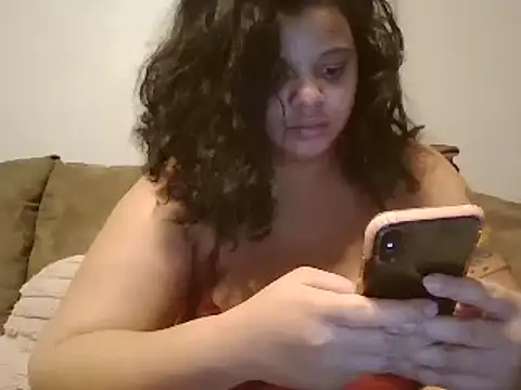 Snapshot of beautylovess chatting on March 2025 12:54:01 AM beautylovess online show from March 2025 12:54:01 AM