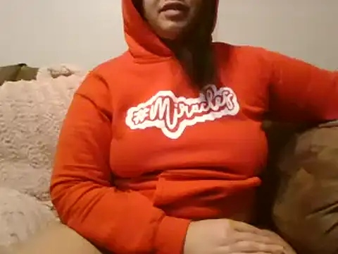 Snapshot of beautylovess chatting on March 2025 09:46:02 PM beautylovess online show from March 2025 09:46:02 PM