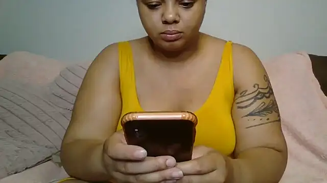 Snapshot of beautylovess chatting on September 2025 01:51:02 AM beautylovess online show from September 2025 01:51:02 AM