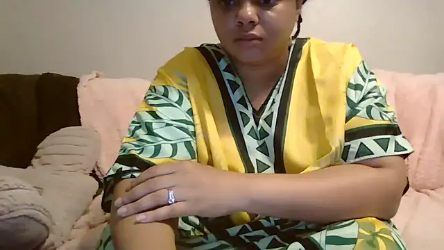 Snapshot of beautylovess chatting on September 2025 02:10:01 PM beautylovess online show from September 2025 02:10:01 PM