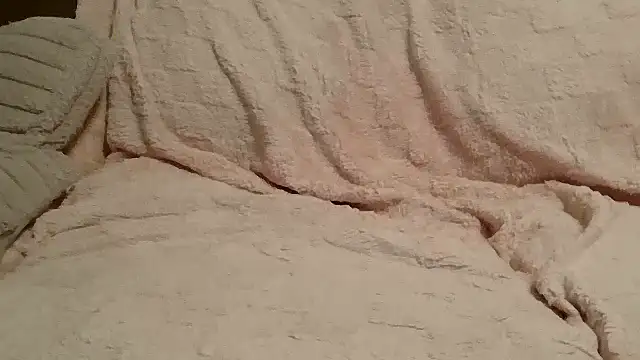 Snapshot of beautylovess chatting on March 2026 12:22:01 PM beautylovess online show from March 2026 12:22:01 PM