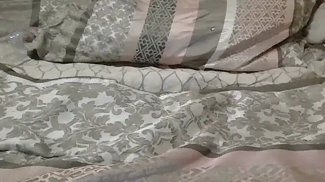 Snapshot of beautylovess chatting on March 2026 05:34:01 AM beautylovess online show from March 2026 05:34:01 AM