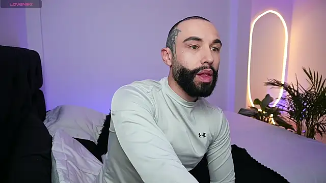 the lucky men   online show from January 2025 10:49:02 PM