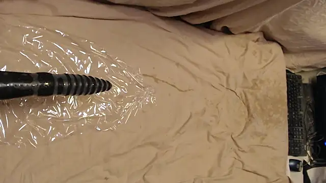 Snapshot of Ylvis88 chatting on January 2025 08:32:01 PM Ylvis88 online show from January 2025 08:32:01 PM