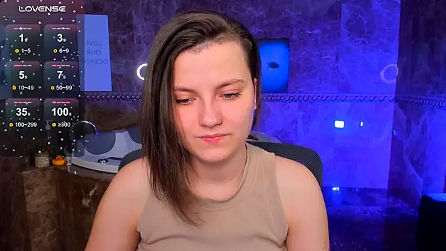 Snapshot of MelindaTin chatting on May 2026 01:21:01 AM MelindaTin online show from May 2026 01:21:01 AM