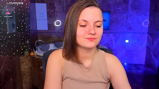Snapshot of MelindaTin chatting on May 2026 01:25:02 AM MelindaTin online show from May 2026 01:25:02 AM