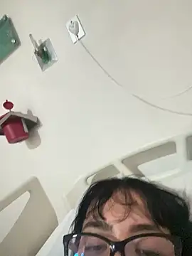 Snapshot of LillyCandy chatting on October 2025 10:09:01 PM LillyCandy online show from October 2025 10:09:01 PM