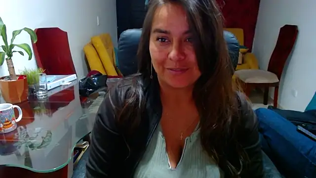 Snapshot of Ixchel_Anaid chatting on February 2025 02:51:02 AM Ixchel Anaid online show from February 2025 02:51:02 AM