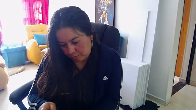 Ixchel Anaid online show from September 2025 01:26:02 PM