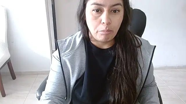 Ixchel Anaid online show from June 2026 03:36:01 PM