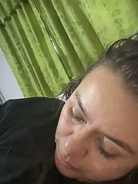 Ixchel Anaid online show from June 2026 01:04:01 PM