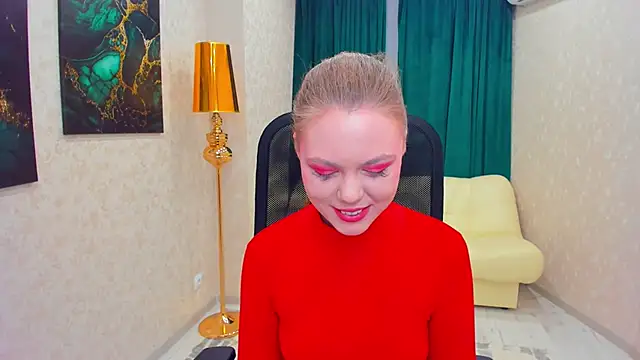 Snapshot of Strawberrye chatting on January 2025 11:28:02 AM Strawberrye online show from January 2025 11:28:02 AM