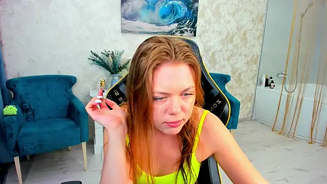 Strawberrye online show from June 2026 04:37:01 AM