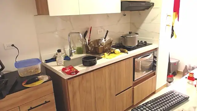 Snapshot of Tits__sweet chatting on February 2025 06:33:01 PM Tits sweet online show from February 2025 06:33:01 PM