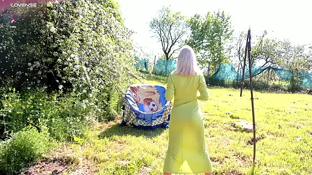 luxurydoll21 online show from May 2026 07:13:02 AM